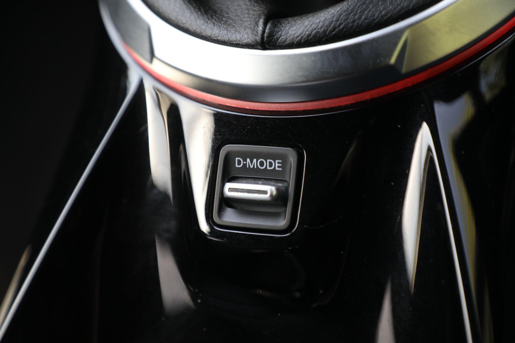 Large vehicle image